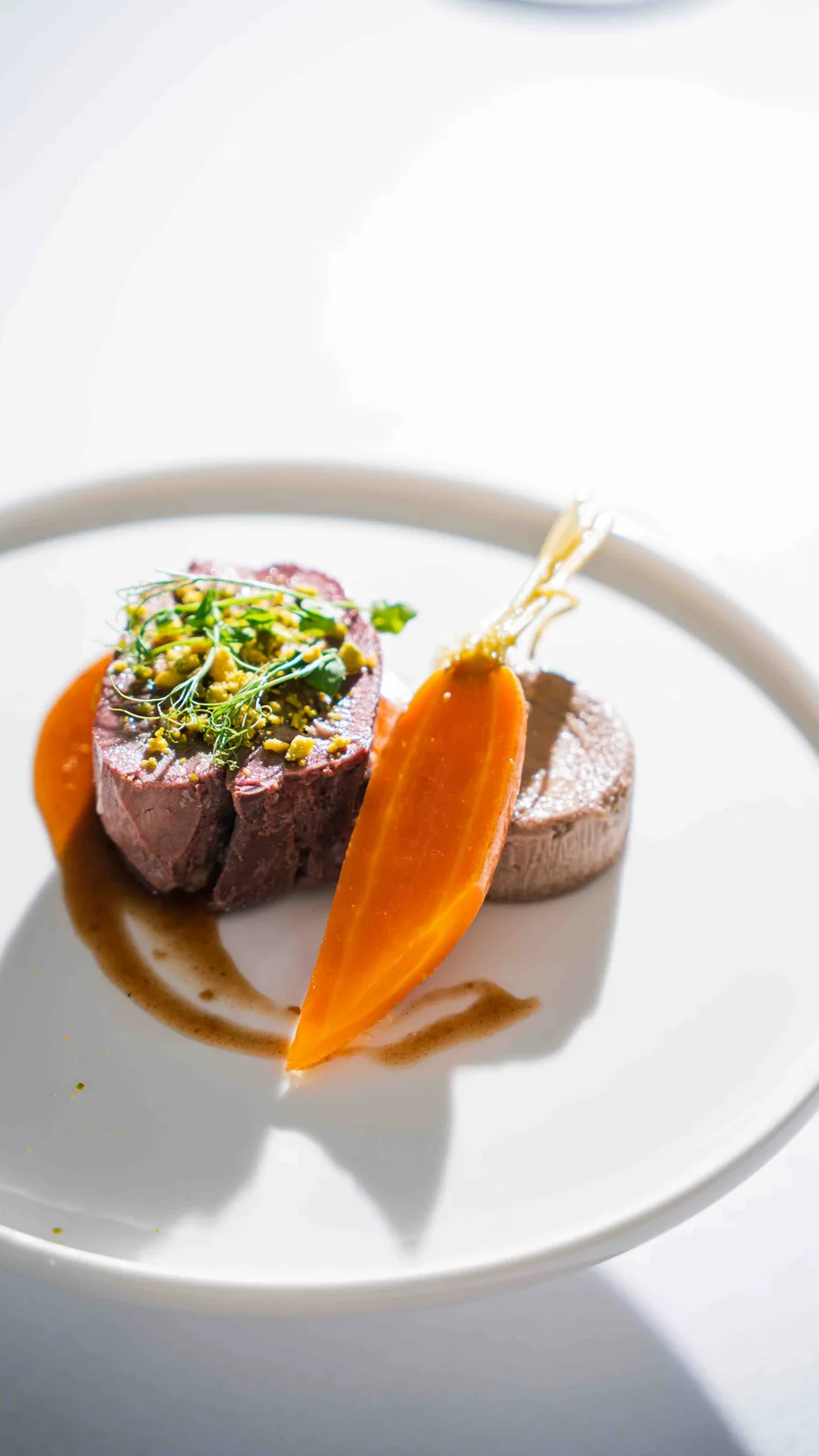 Viande et carotte glacée
